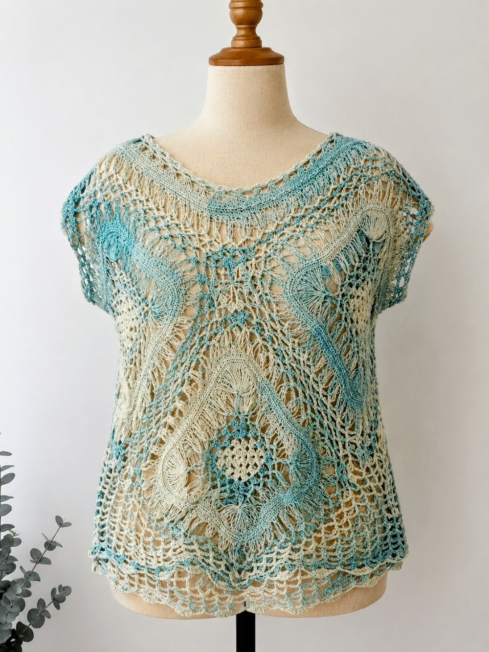Radzoli Aqua Ombré Crochet Knit Top
